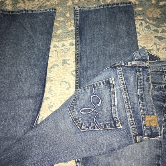 Guess Foxy Flair - Picture 2 of 3